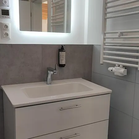 Lägenhet Zv38-damm-3